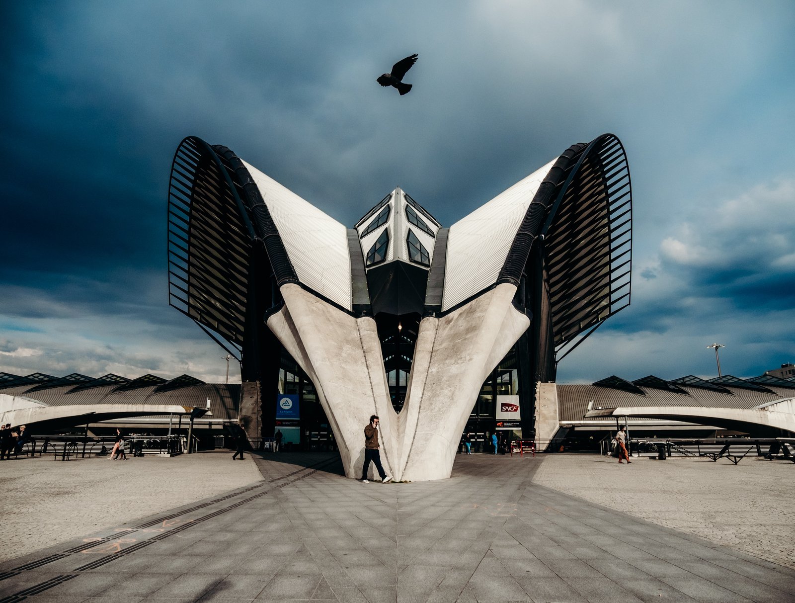 Aéroport de Lyon-Saint-Exupéry Santiago Calatrava Valls Lytheo